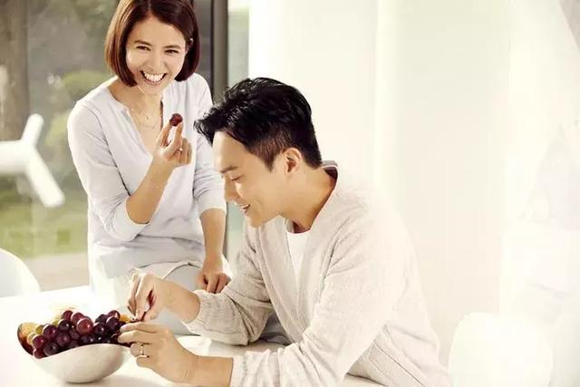 有種愛叫張智霖袁詠儀!相戀26年「驚傳婚變」? 她甜喊:「愛馬仕治不好我壞脾氣,但你能」