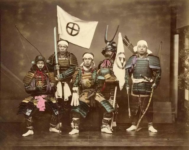 攝影師鏡頭下「150年前的日本與中國」，被燒毀前的圓明園比故宮還要繁華100倍！