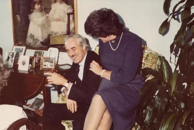 老夫妻6天閃婚恩愛73年!晚年「為病痛所苦」選擇「同時尊嚴離開」:有你在什麼都不怕