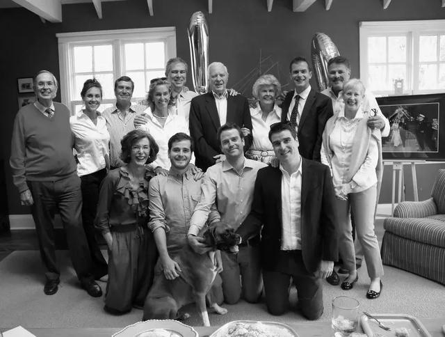 老夫妻6天閃婚恩愛73年!晚年「為病痛所苦」選擇「同時尊嚴離開」:有你在什麼都不怕