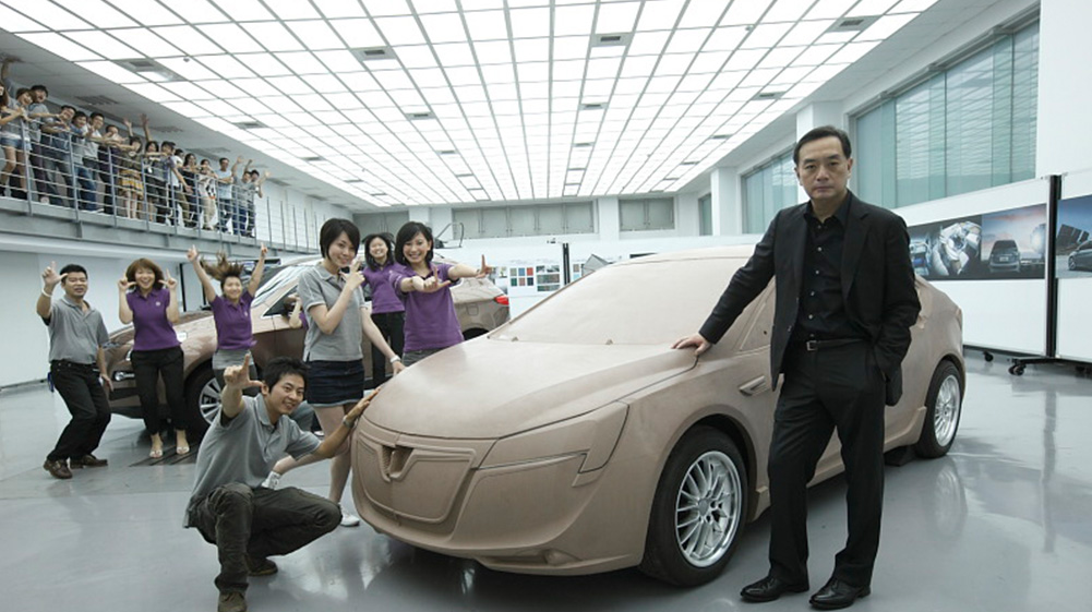 近3萬人受惠!裕隆「年捐巨額保險」保護臨時工20年 環保局悼嚴凱泰:造福無數家庭