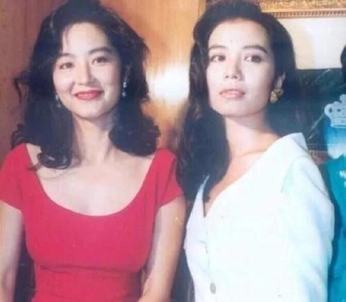 李安讚嘆林青霞「光芒蓋過所有人」　 劉德華稱「五人裡永遠第一個看到她」看完合照我信了