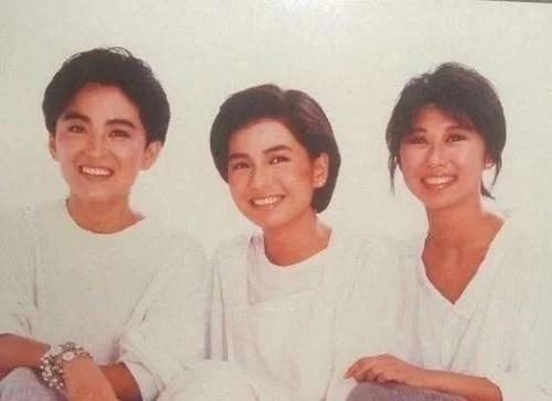 李安讚嘆林青霞「光芒蓋過所有人」　 劉德華稱「五人裡永遠第一個看到她」看完合照我信了