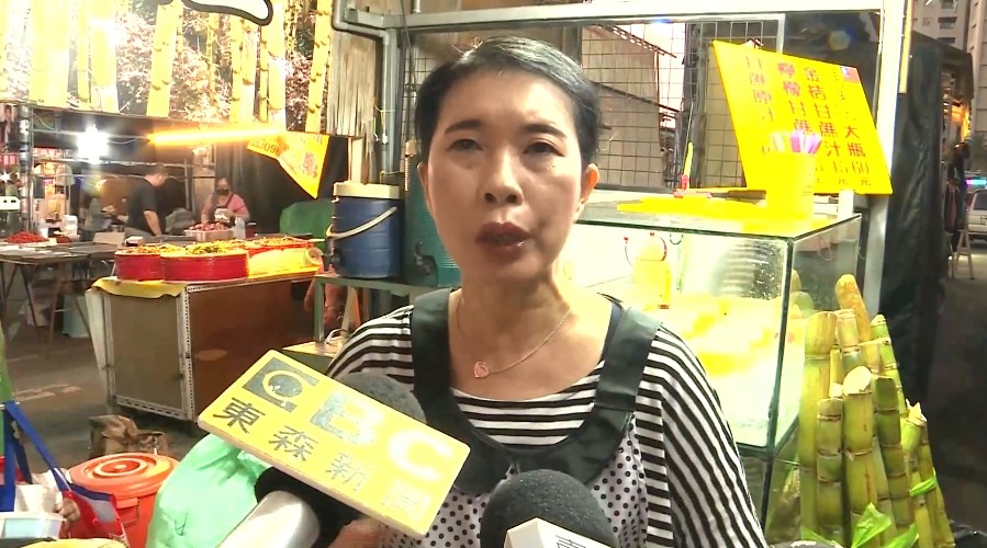 超坑！瑞豐夜市「水煮玉米4支220」民眾拒買還被甩臉　老闆娘終於出面喊冤：「我是被逼的」