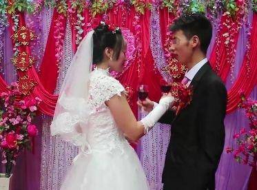 我娶啞巴為妻，婚後上班妻子攔著不讓我走，看完監控我把父母趕出家