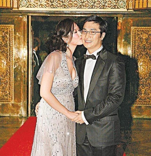 「千億媳婦」婚後連生2子2女被老公寵上天　「13年豪門生活人人稱羨」私下超有愛心