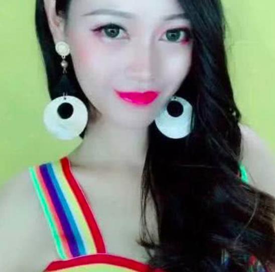 20歲女子容貌像大媽「化妝後逆襲成女神」！　網友：她永遠不想卸妝了