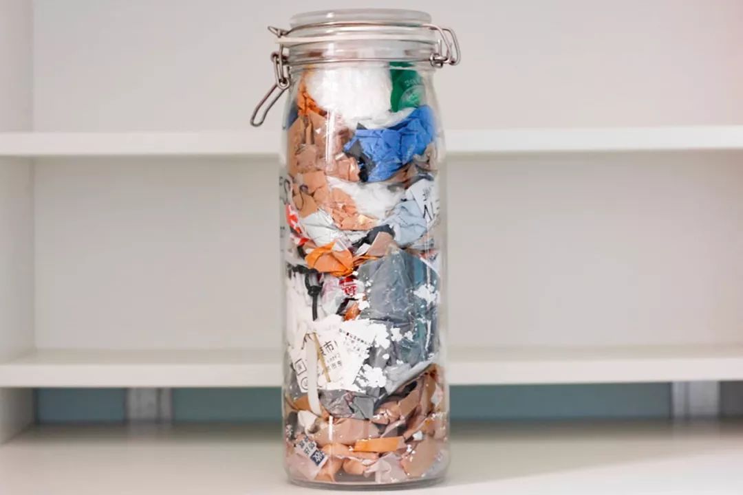 甘願放棄高薪！一對情侶「3年零收入、不消費」除了房租沒有支出　最後竟成功開店：零浪費生活