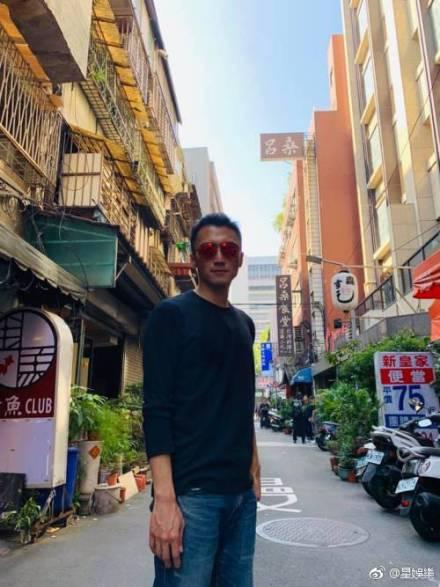 王菲與朋友秘密相聚台灣,一個細節透露謝霆鋒也在!