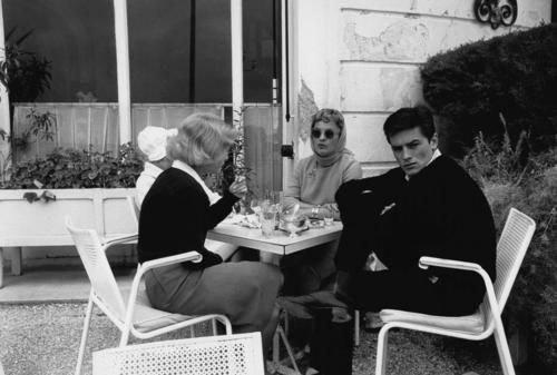 曾有「法國第一美男子」之稱！他最接近完美卻「在感情中大敗」  如今83歲仍孤單一人...