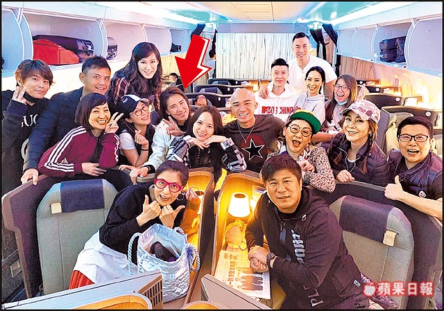 新戀情認證？小禎被直擊「揪新歡出國慶生」連爸爸都出動了　18親友助陣「海放李進良在台灣」