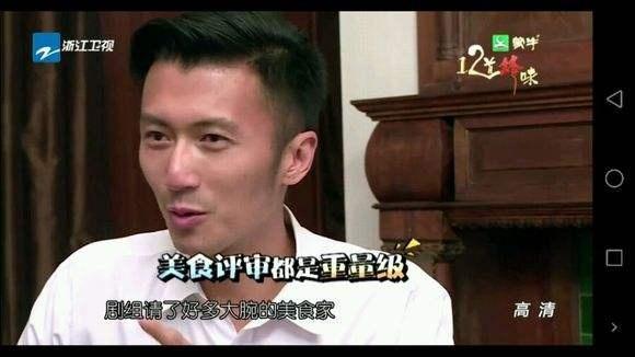 周潤發謝霆鋒舊照曝光！發哥「惹哭小霆鋒」好慌  抱他買汽水做補償：果然不哭了