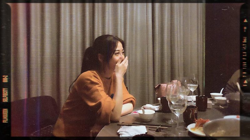 瀰漫幸福氛圍!韓瑜39歲慶生嗨翻「現場都親一輪」 深夜突告白:「因為有你我好幸福❤」