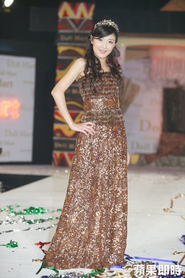 48歲蘇慧倫零崩壞！ 出道28年對比舊照網讚「不敗玉女」 甜曬「3歲兒合照」樂當全職媽媽