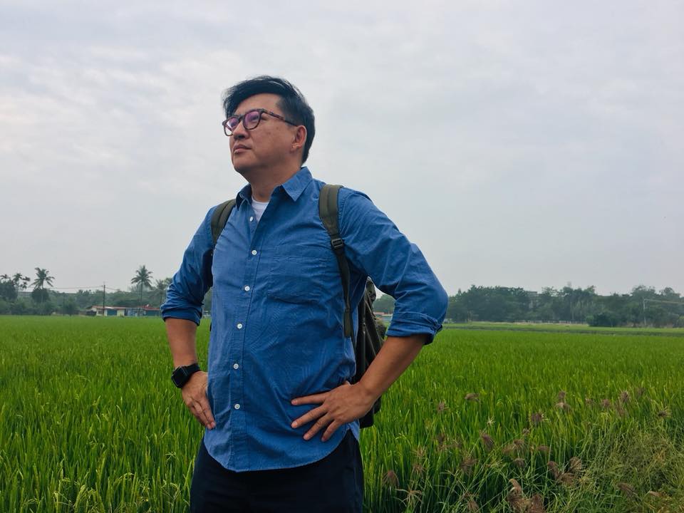 團圓夜失去母親！詹姆士錄新節目「瀕臨崩潰」  他擲聖筊「請媽媽進棚錄影」：妳看見了嗎