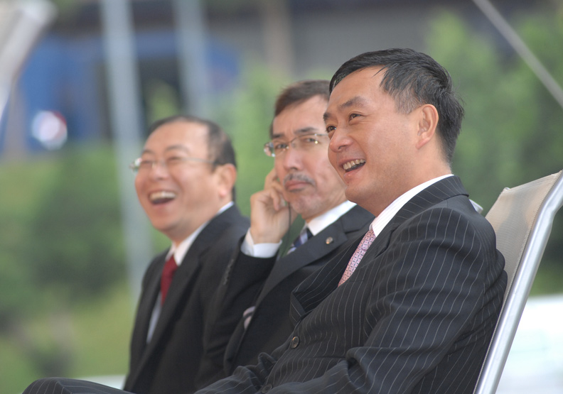 守住國家顏面！嚴凱泰16年前「神救援台日職棒賽」　關鍵人宋楚瑜「一通電話」撥給連戰