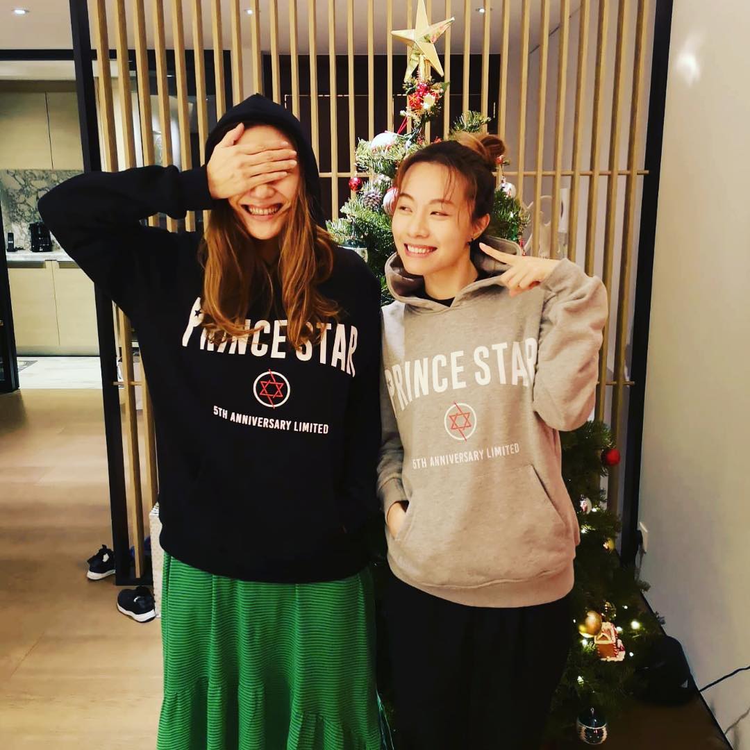 報喜訊啦！應采兒開心宣布「終於有隊友」　粉絲驚見「床上有亮點」嗨喊：真的懷孕了