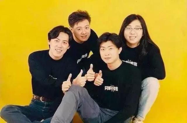 游鴻明因女兒再爆紅！ 19歲愛女「逆天顏值」美到驚艷網友　他從情歌王子變「國民岳父」