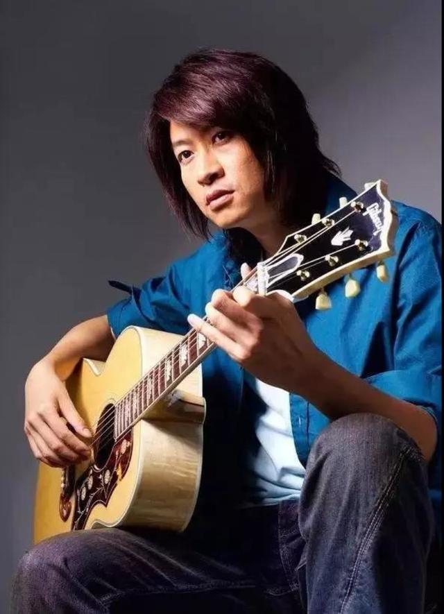 游鴻明因女兒再爆紅！ 19歲愛女「逆天顏值」美到驚艷網友　他從情歌王子變「國民岳父」