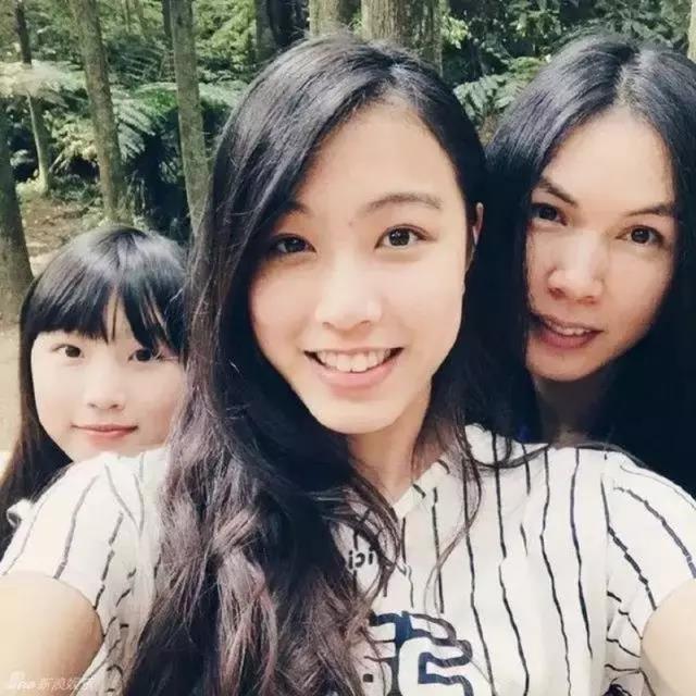 游鴻明因女兒再爆紅！ 19歲愛女「逆天顏值」美到驚艷網友　他從情歌王子變「國民岳父」