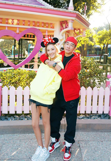 報喜訊啦！應采兒開心宣布「終於有隊友」　粉絲驚見「床上有亮點」嗨喊：真的懷孕了