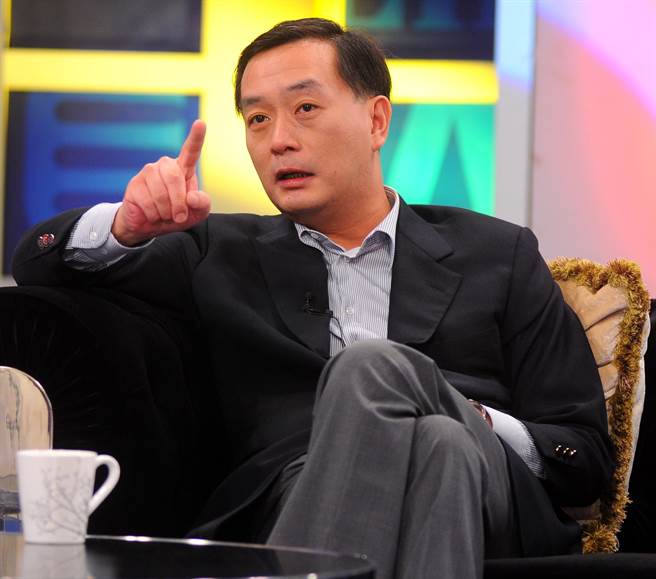 守住國家顏面！嚴凱泰16年前「神救援台日職棒賽」　關鍵人宋楚瑜「一通電話」撥給連戰