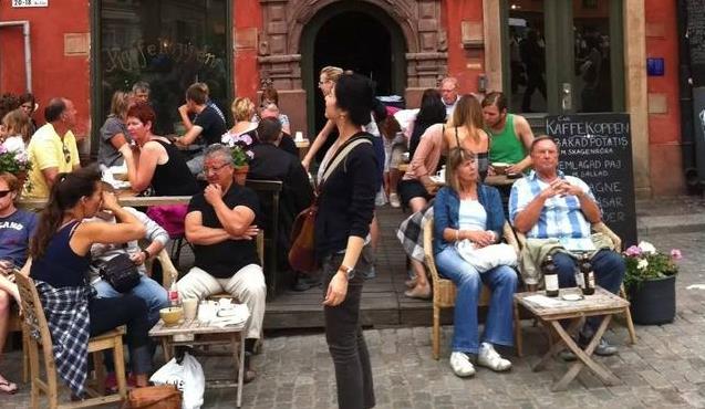 58歲鍾楚紅素顏照曝光,滿臉皺紋毫不在意,堅持不整容、不修圖:最美的女人,就是呈現最真實自己