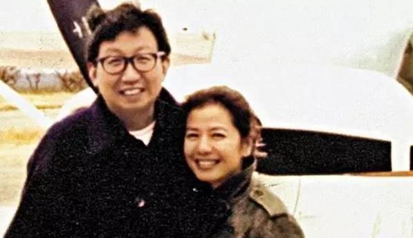 58歲鍾楚紅素顏照曝光,滿臉皺紋毫不在意,堅持不整容、不修圖:最美的女人,就是呈現最真實自己