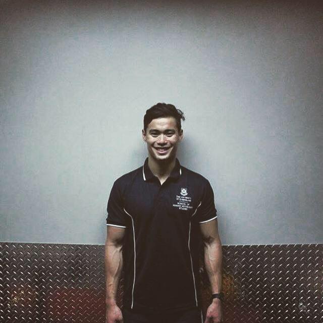 連伴娘都淪陷！新郎率領「300壯士伴郎團」迎娶新娘　養眼伴郎群「正面近照曝光」爆紅：每個都極品