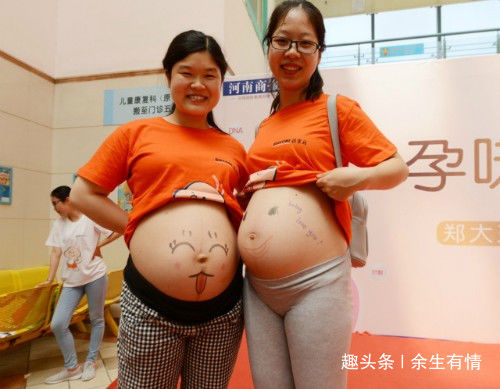 同一天生產！母親高興主動「陪產妻子和弟媳」     倆孩子出生後「母親扭身就走」網全看歪