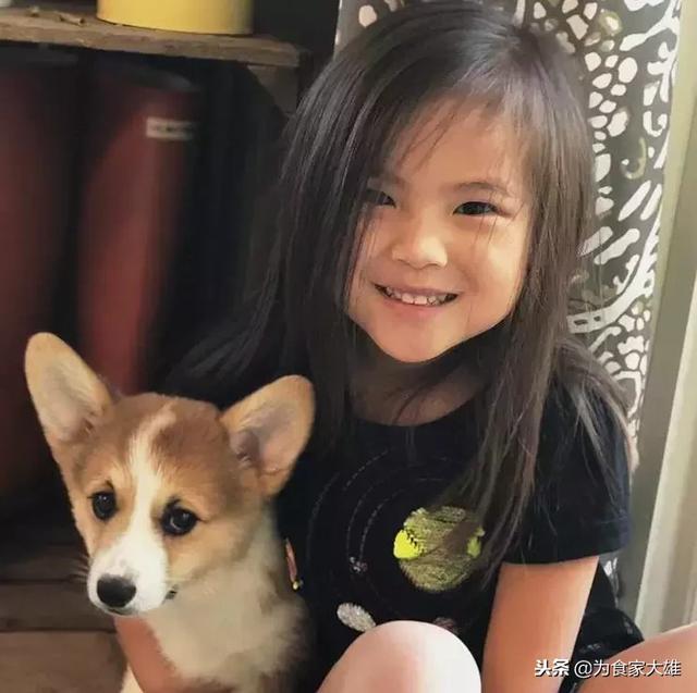 在愛中長大！4歲女孩「領養2年前後驚人對比」  一張張都讓父母暖哭：感謝妳願意來我身邊