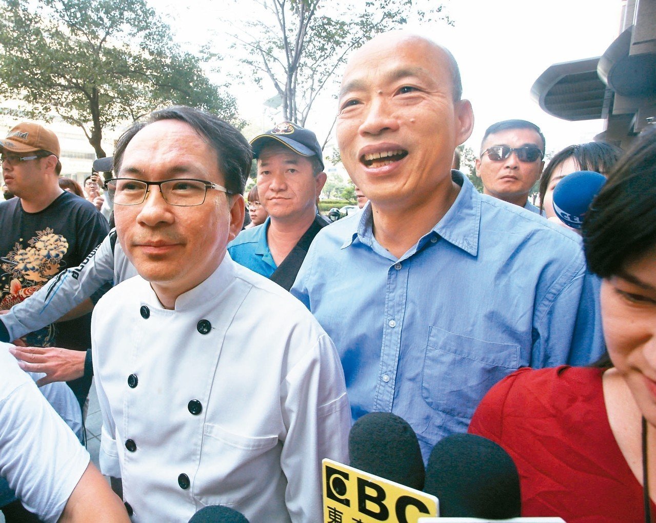 吳寶春低薪壓榨？19年員工站出來挺他「領26K很滿意」　網友肉搜「根本是大咖」：你真敢說