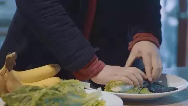 連胡歌都敬佩的女人！ 十年來為環保吃素  積極獻身公益活像「苦行僧」 他讚嘆：只能仰望她