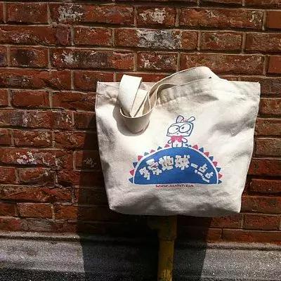 連胡歌都敬佩的女人！ 十年來為環保吃素  積極獻身公益活像「苦行僧」 他讚嘆：只能仰望她