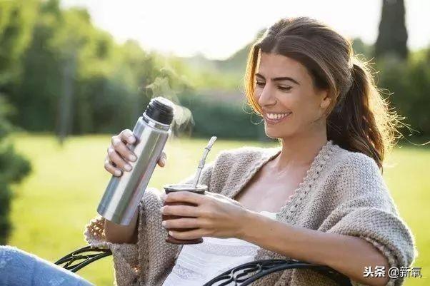 35歲的單親媽媽，健身房遇真愛，對方是國家總統，獨對她著迷：看完全身照明白了！