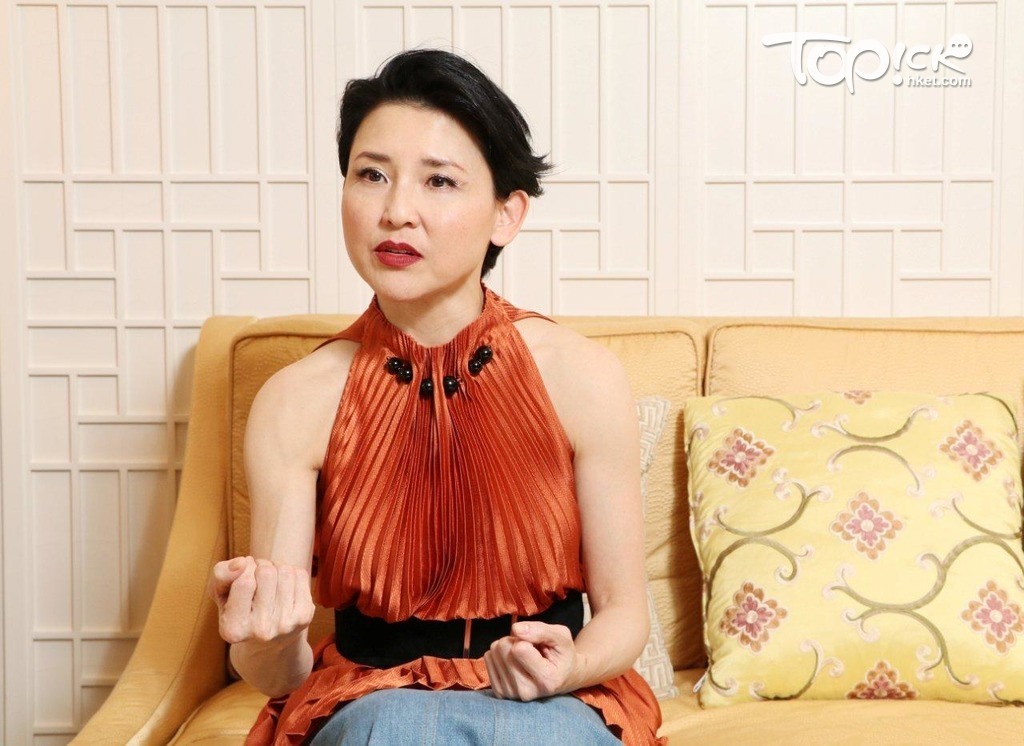 最美奶奶！54歲影后「二度離婚」今享兒孫福　曬「傲人腹肌」身材好到連男人都羨慕