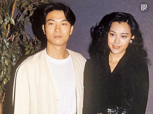 她一婚嫁武術明星，二婚嫁「大20歲富豪」！如今49歲與兒子同框像姐弟美翻