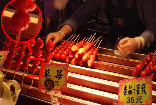 他買草莓糖葫蘆「卻吃到蕃茄」開罵：店家很不老實　網友聽完反酸「沒知識也要有常識」