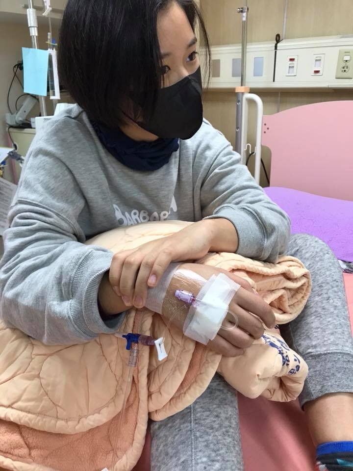 18歲女兒「邊抗病邊苦讀」硬撐拚進台藝大！ 名嘴楊月娥痛哭流涕：其實我沒那麼勇敢