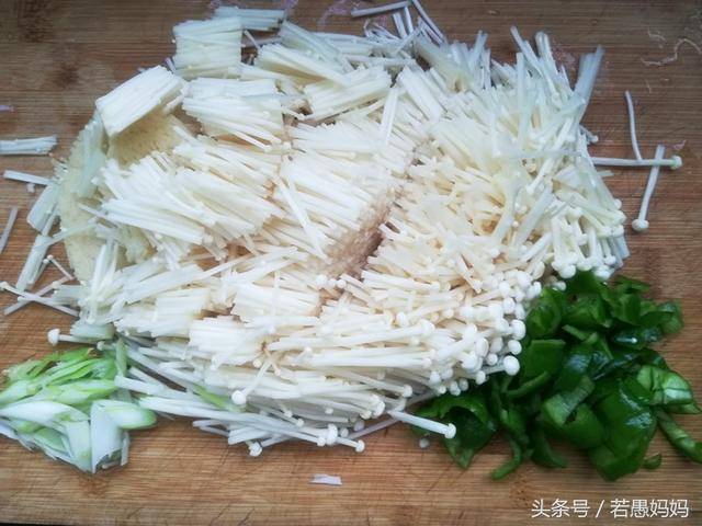 別再用韭菜炒雞蛋了，用它炒雞蛋，脆嫩爽口，好吃到停不下筷子