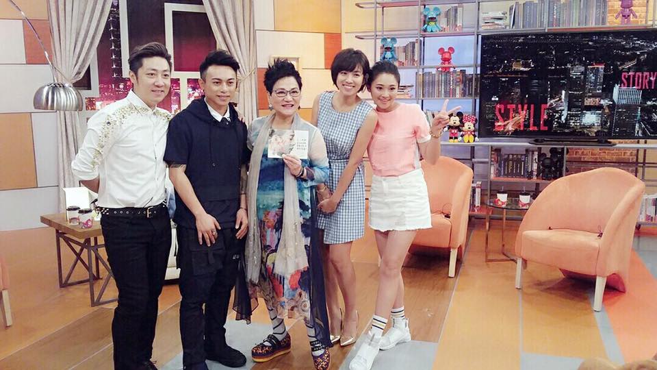 米可白剛出道「月賺1600元」窮到戶頭沒錢領　爸媽「愛女心切」讓她立志賺大錢孝敬