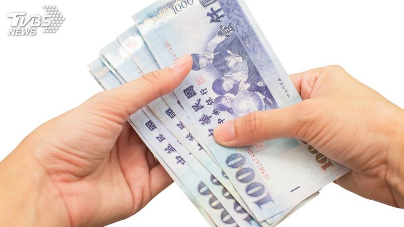 夫妻倆「月收入16萬」怨嘆不夠用　無奈曬「每個月支出明細」網友哀號：生活好難！