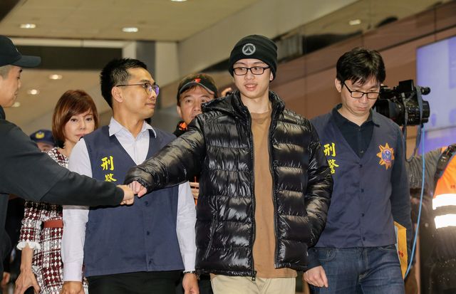 狄鶯代言醫美補錢坑「照片被無預警下架」 診所出面喊「我們是為了她好」曝光背後內幕