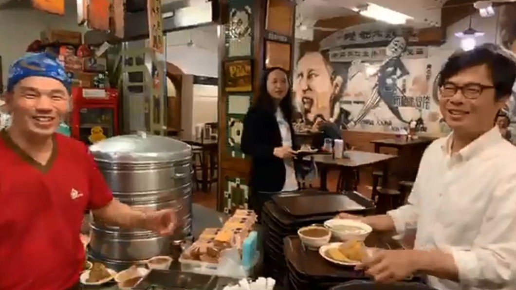 韓國瑜心疼！挺邁肉粽店遭洗負評「韓冰變調不去關心了」　 老闆出面鬆口氣：「本來就不想她來」