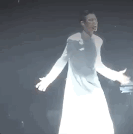 劉德華演唱會「驕傲秀女兒作品」滿臉父愛　力求完美「妻女化身粉絲」激動鼓掌