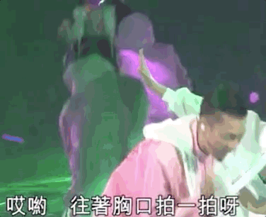 劉德華演唱會「驕傲秀女兒作品」滿臉父愛　力求完美「妻女化身粉絲」激動鼓掌