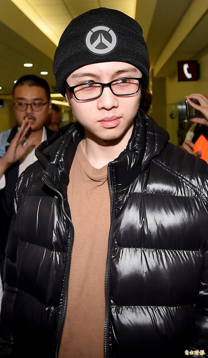 狄鶯代言醫美補錢坑「照片被無預警下架」 診所出面喊「我們是為了她好」曝光背後內幕