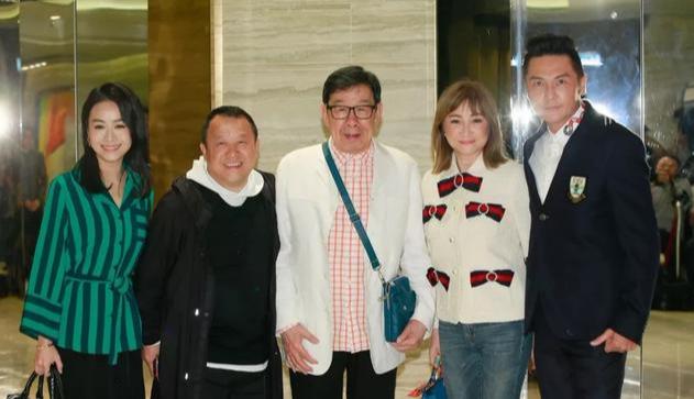 曾是「周星馳御用龍套」！沉潛兩年後成「演藝圈招牌綠葉」婚禮陣容眾星雲集