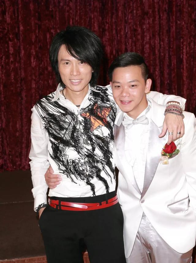 曾是「周星馳御用龍套」！沉潛兩年後成「演藝圈招牌綠葉」婚禮陣容眾星雲集