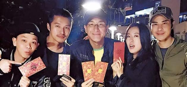 曾是「周星馳御用龍套」！沉潛兩年後成「演藝圈招牌綠葉」婚禮陣容眾星雲集